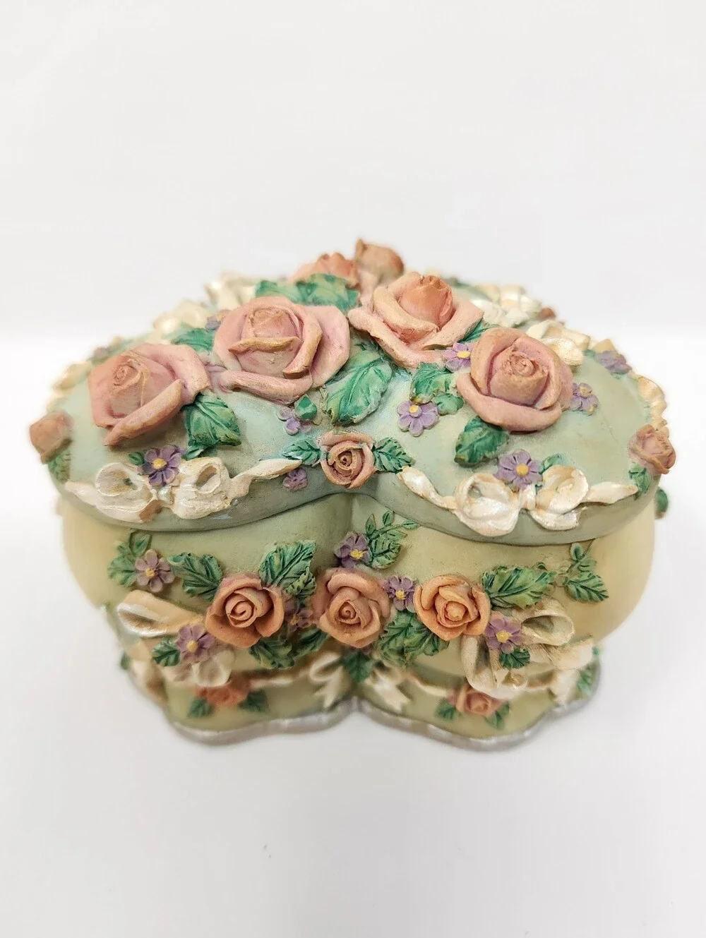 Antique-Style Heart-Shaped Decorative Floral Trinket Box
